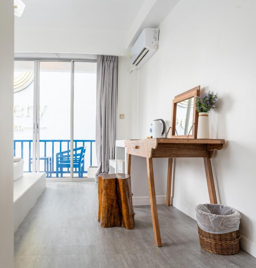 Meow Cafe & Hotel Patong 外观 照片